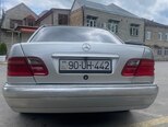 Mercedes E 230-3