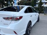 Hyundai Sonata-5
