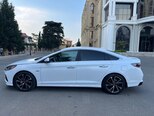 Hyundai Sonata-12