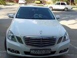 Mercedes E 220-1
