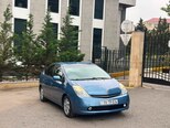 Toyota Prius-2