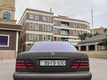 Mercedes E 220-4