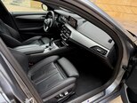 BMW 530e-15
