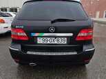 Mercedes B 180-2