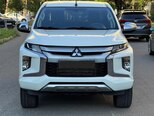 Mitsubishi L200-2