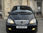 Mercedes A 190-1