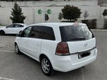 Opel Zafira-5