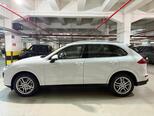 Porsche Cayenne-16