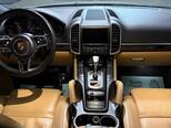 Porsche Cayenne-9