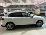 Porsche Cayenne-6