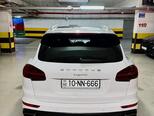 Porsche Cayenne-2