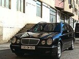 Mercedes E 220-13