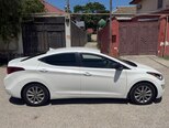 Hyundai Elantra-4