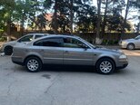 Volkswagen Passat-2