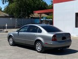 Volkswagen Passat-21