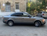 Volkswagen Passat-5