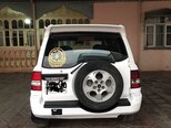 Mitsubishi Pajero io-4