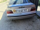 BMW 318-2