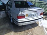 BMW 318-9