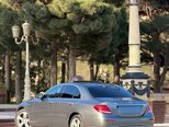 Mercedes E 220 d-2