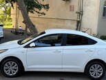 Hyundai Accent-10