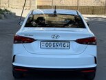 Hyundai Accent-11