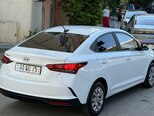Hyundai Accent-7