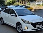 Hyundai Accent-2
