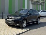 Volkswagen Touareg-1