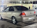 Nissan Sunny-2
