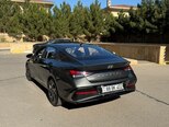 Hyundai Elantra-6