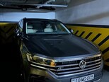 Volkswagen Touareg-5