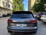 Volkswagen Touareg-2
