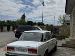 LADA (VAZ) 2107-1