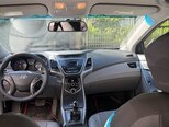 Hyundai Elantra-12