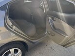 Hyundai Elantra-8