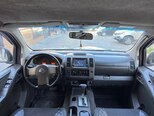 Nissan Navara-16