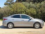 Hyundai Accent-11