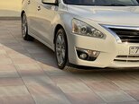 Nissan Altima-2
