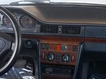 Mercedes 300 E-7