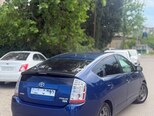 Toyota Prius-5