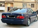 Mercedes E 230-11