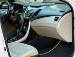 Hyundai Elantra-10