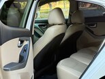 Hyundai Elantra-11
