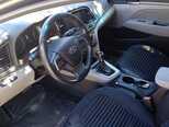 Hyundai Elantra-3