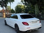 Mercedes E 300-10