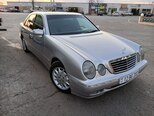 Mercedes E 240-1