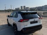 Toyota RAV4-4
