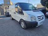 Ford Transit-16