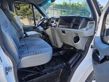 Ford Transit-17
